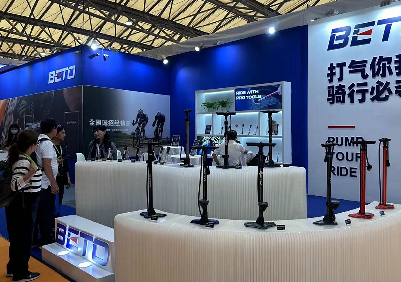 上海摩托车展现场图片10