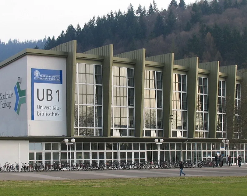 德国弗莱堡国际会展中心图片4