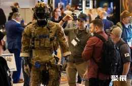 美国枪械展现场图片9