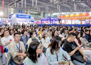 越南内衣展现场图片2