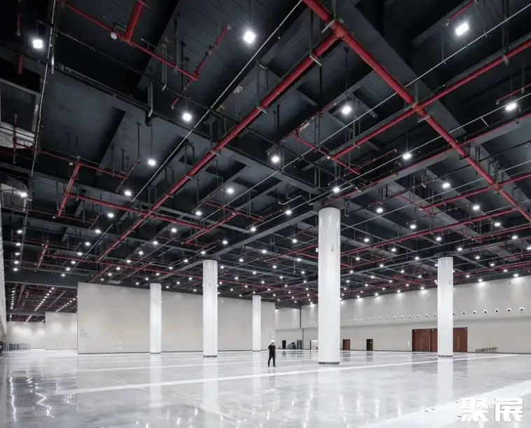 中国武汉光谷科技会展中心实景