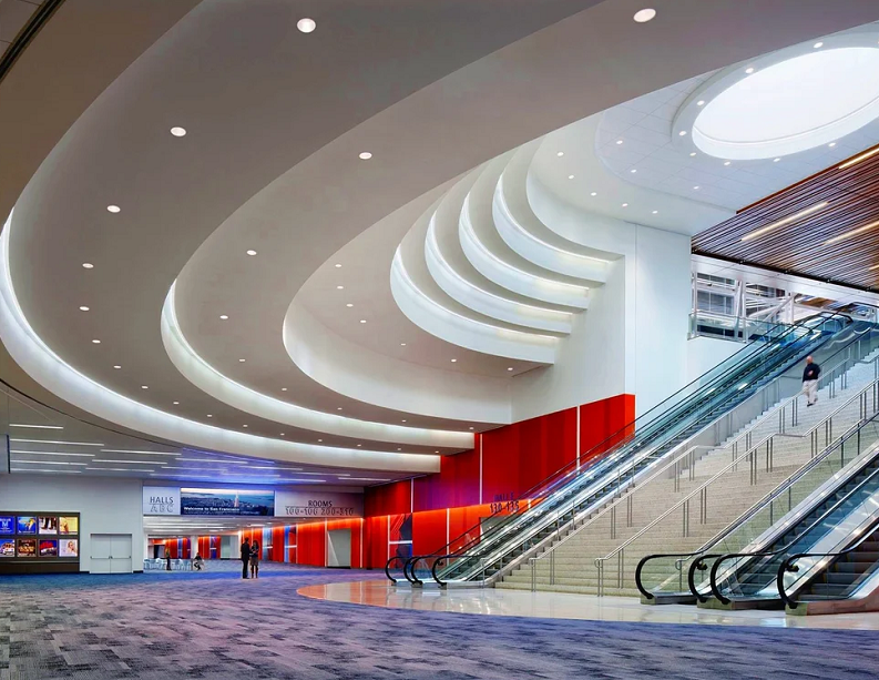 美国旧金山莫斯克尼会议中心展馆图