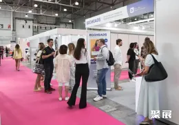 俄罗斯服装展现场图片5