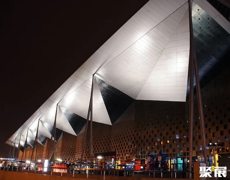 上海世博展览馆