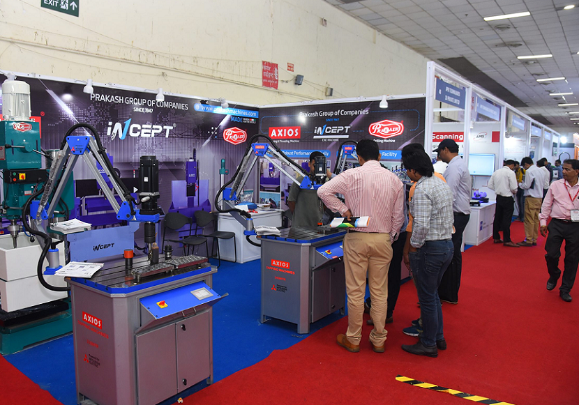 浦那机床展现场图片3