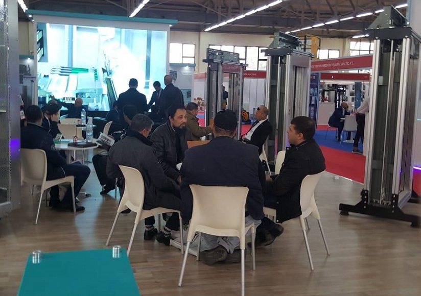 阿尔及利亚电梯展现场图片5