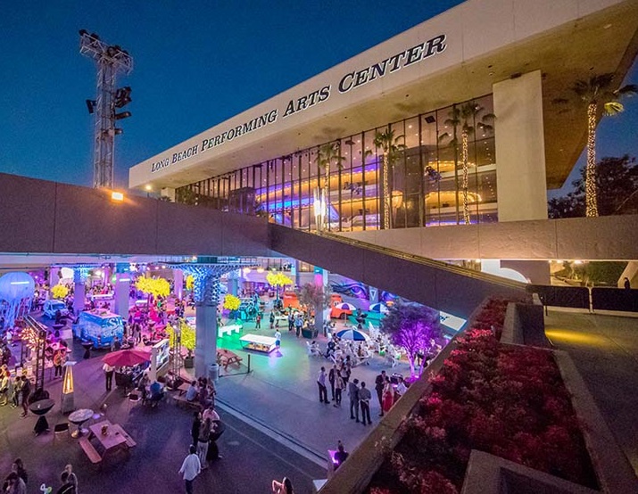 美国长滩会展娱乐中心实景图