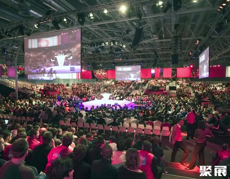 法国巴黎凡尔赛门巴黎会展馆实景