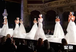 英国婚纱礼服展现场图片2