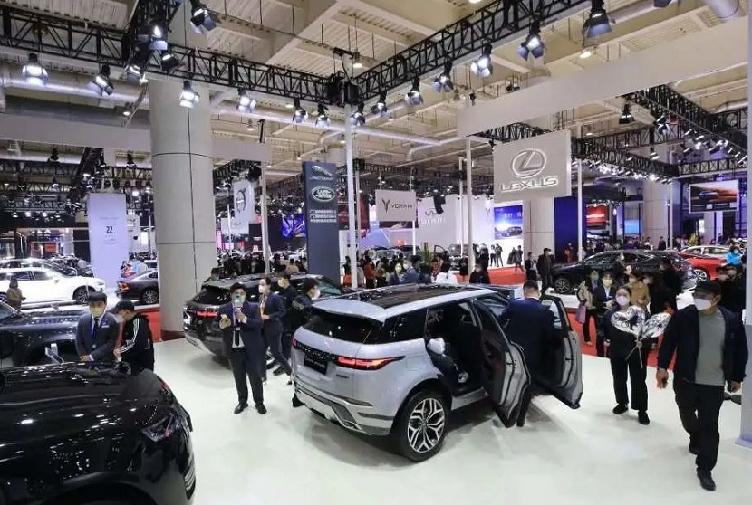 大连车展现场图片4