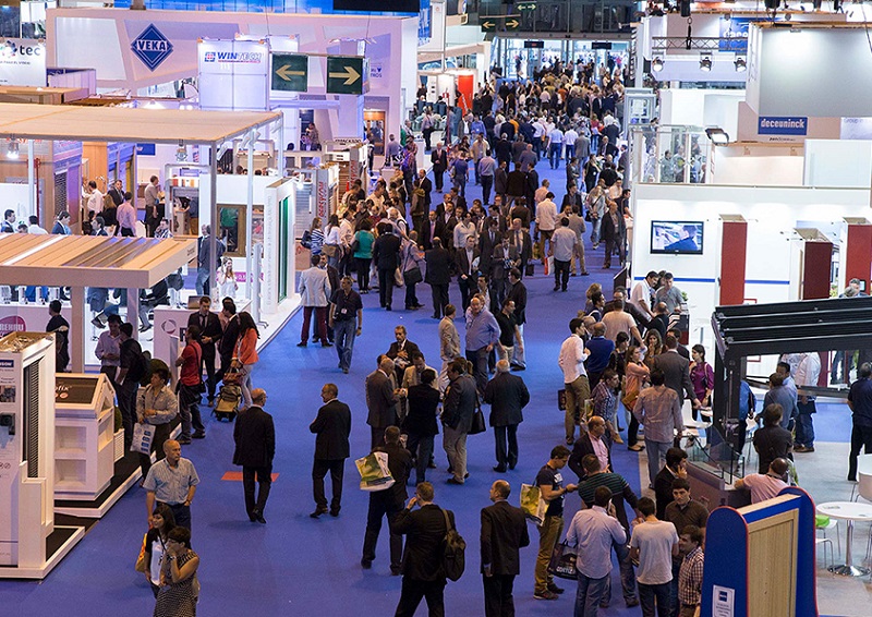 西班牙门窗展现场图片1