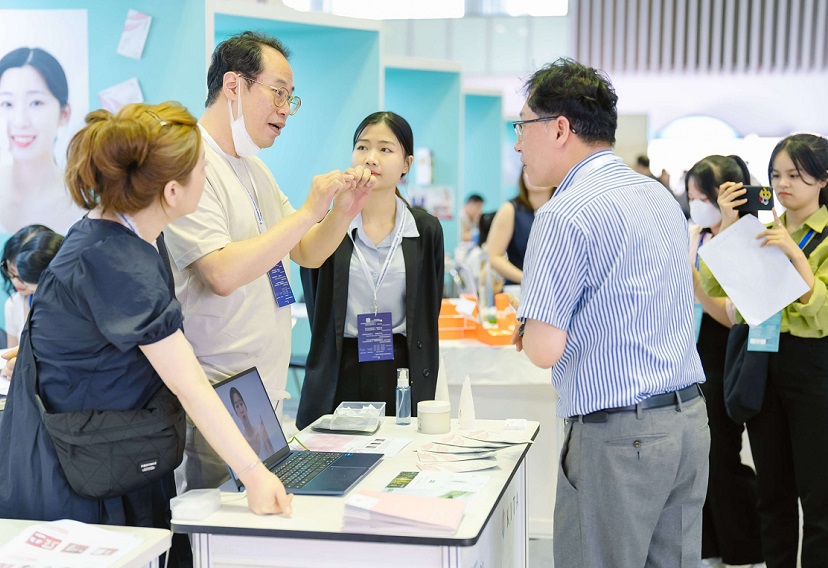 胡志明礼品展现场图片4