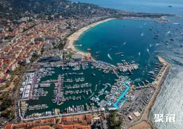 戛纳游艇展现场图片2