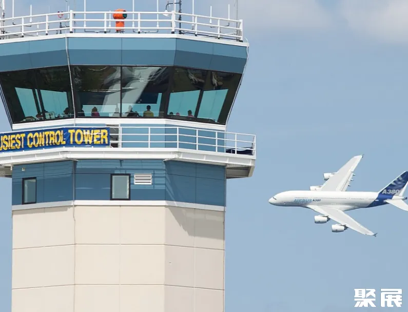 美国奥什科什魏特曼支线机场