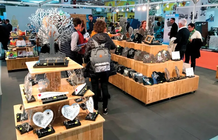 法国图卢兹殡葬品展览会