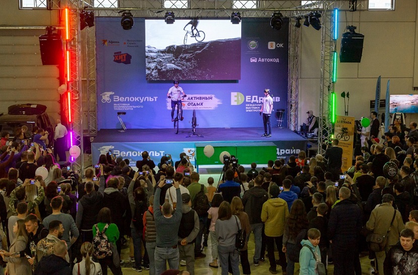 俄罗斯自行车展现场图片2
