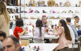 加答箱包展现场图片7