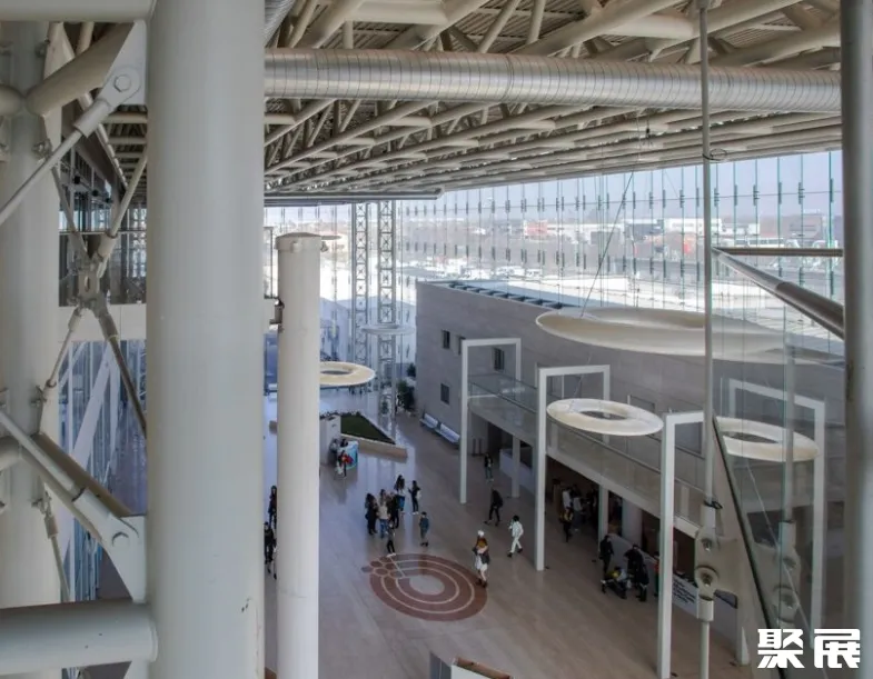 意大利蒙蒂基亞里國(guó)際會(huì)展中心展館圖