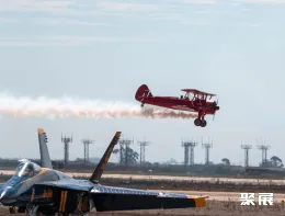 美国军用航展现场图片9