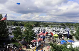 美国房车展现场图片3