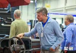 诺维汽车测试展现场图片9