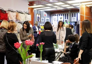 俄罗斯内衣展现场图片1