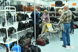 俄罗斯鞋展现场图片3