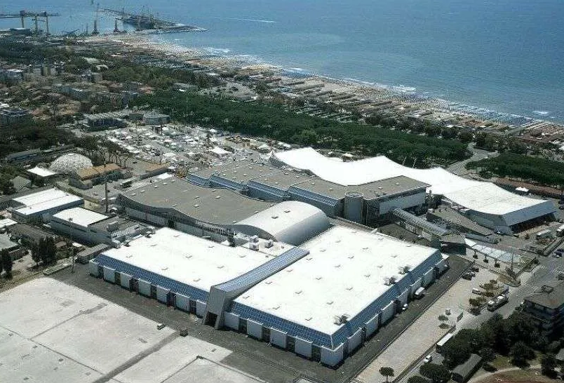 意大利卡拉拉會展中心實景