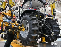 濰坊農(nóng)機(jī)展展會(huì)現(xiàn)場(chǎng)(現(xiàn)場(chǎng)盛況)2