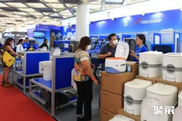 北京房车展现场图片9