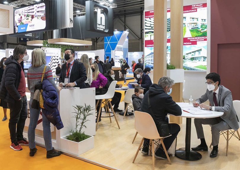 西班牙房产展现场图片8