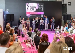 俄罗斯服装展现场图片2