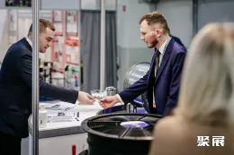 波兰粉体展现场图片8