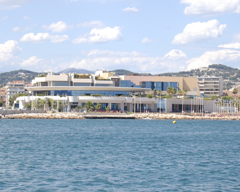 法国戛纳影节宫实景图