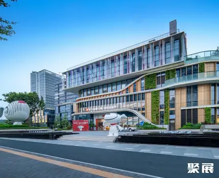 济南泉利重汽配件城