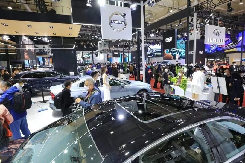 大连车展现场图片3