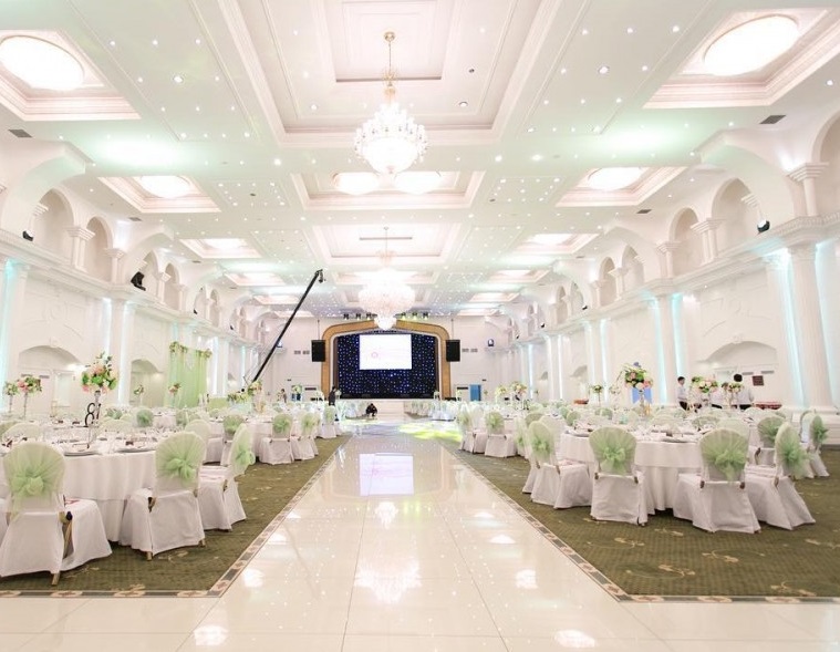 哈薩克斯坦阿拉木圖巴赫奇薩雷宴會廳實景圖