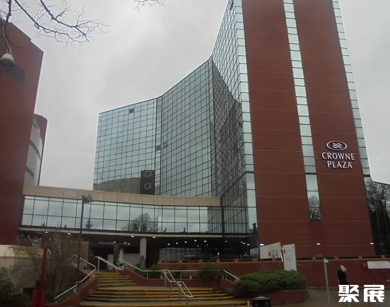 英国哈罗盖特国际中心实景图