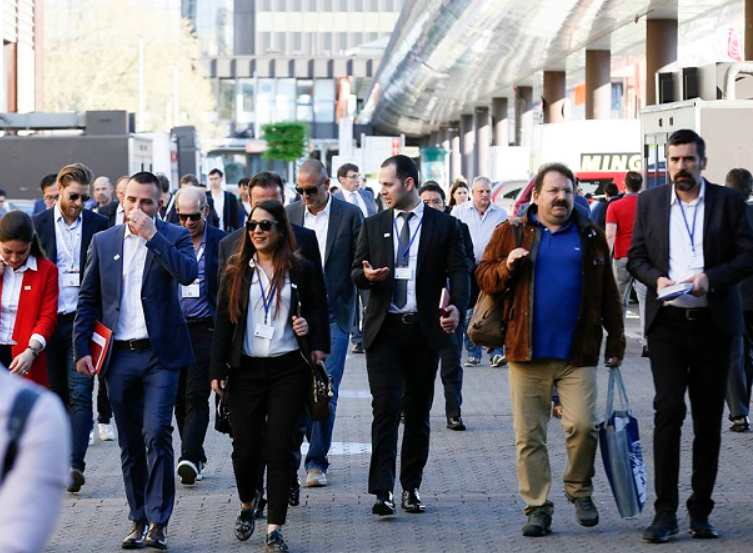 德国杜塞尔多夫会展中心实拍图