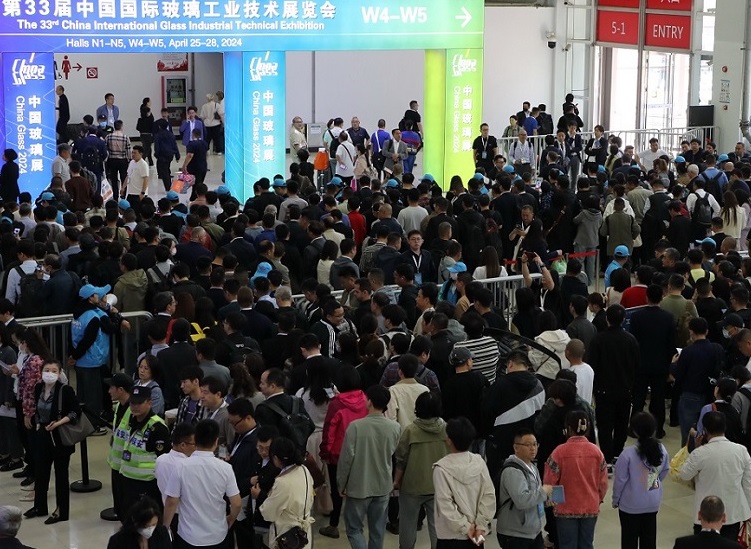 上海新国际博览中心实拍