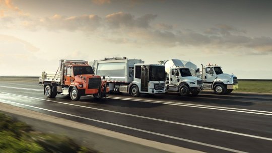 DAIMLER TRUCK