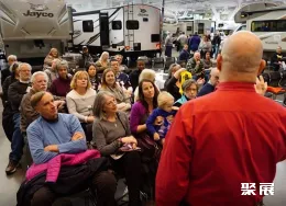 加拿大房车展现场图片4