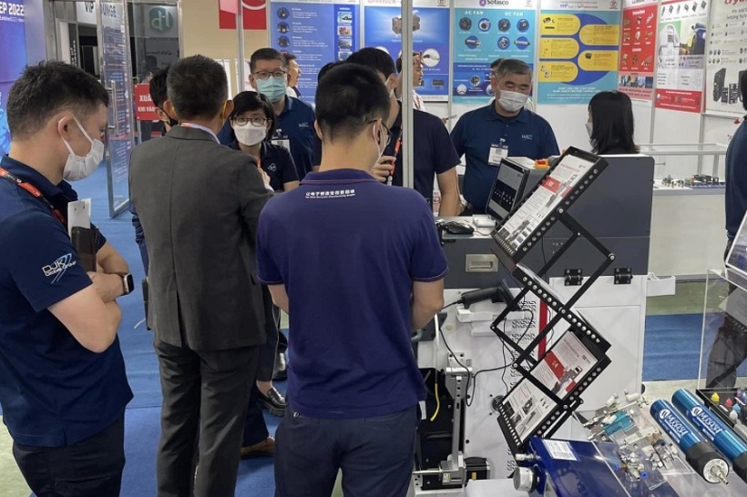越南电子零部件展现场图片1