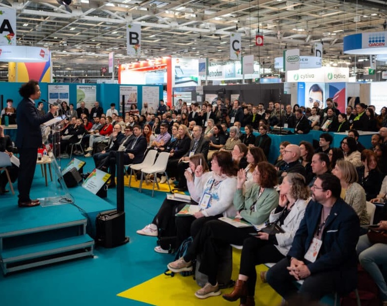 法国实验室展现场图片2