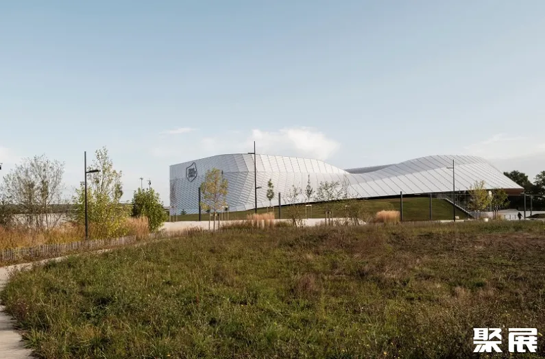 法國拉瓦爾梅耶納Espace Mayenne體育娛樂中心實(shí)拍