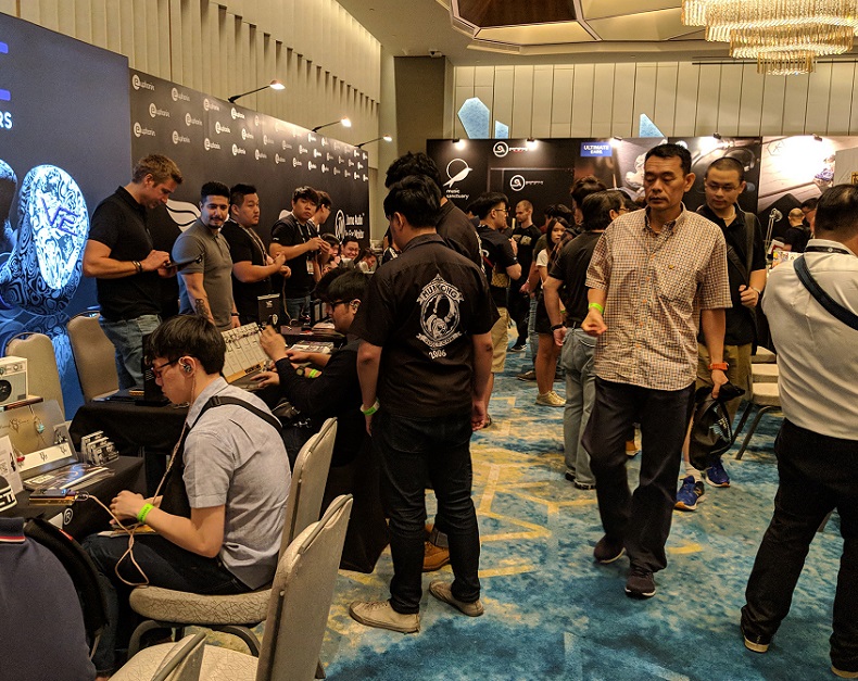 迪拜耳机展现场图片3