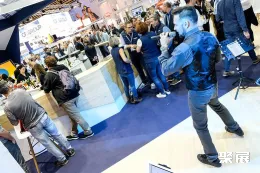 法国泳池展现场图片6