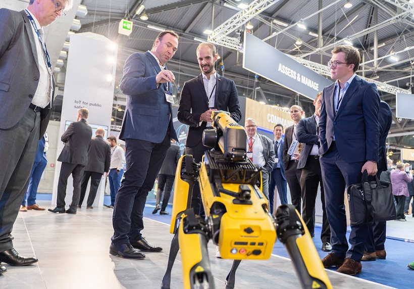 伦敦通讯展现场图片5