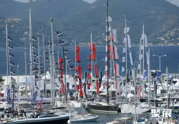 戛纳游艇展现场图片8