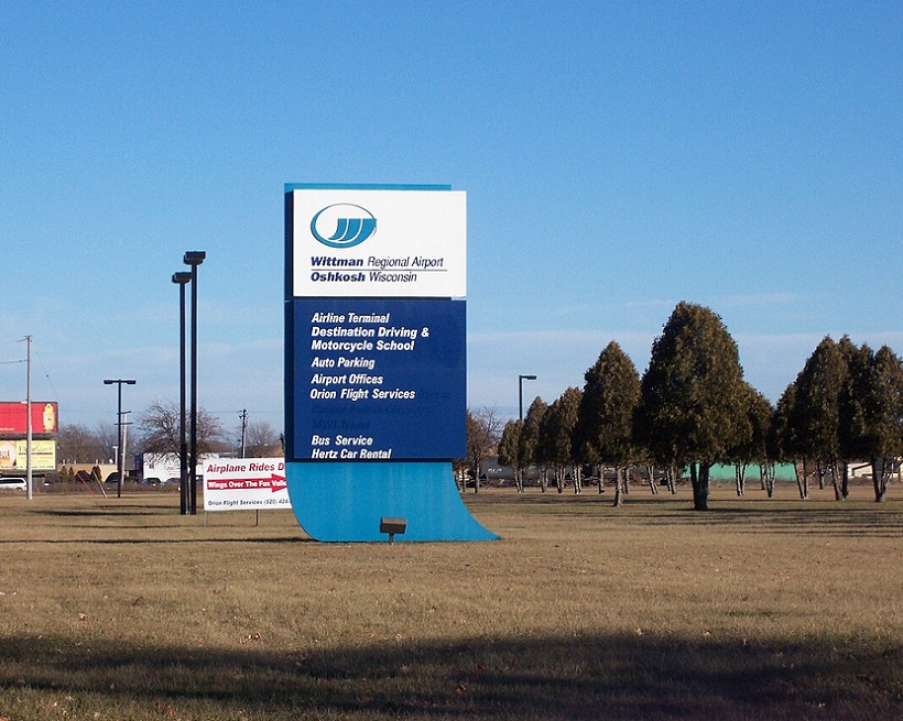 美国奥什科什魏特曼支线机场